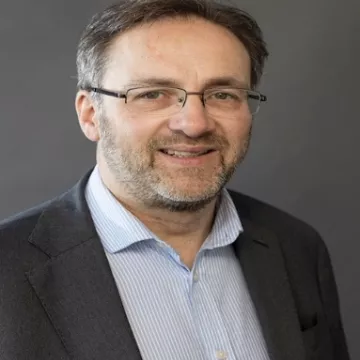 David Strategic Consultant for Legal