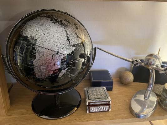 Globe